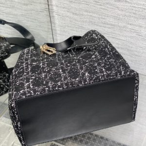 MEDIUM 28 TOUJOURS BAG IN BLACK MIX WHITE CANNAGE TWEED WITH GOLD HARDWARE