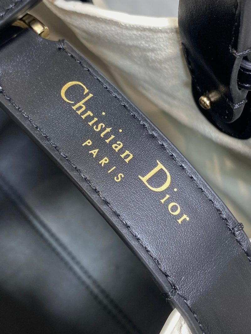 img_2b46f204_20241120_i1732117058_3468_2_jpg ALWAYS MINI 28 BAG IN WHITE MIX BLACK MACROCANNAGE CALFSKIN