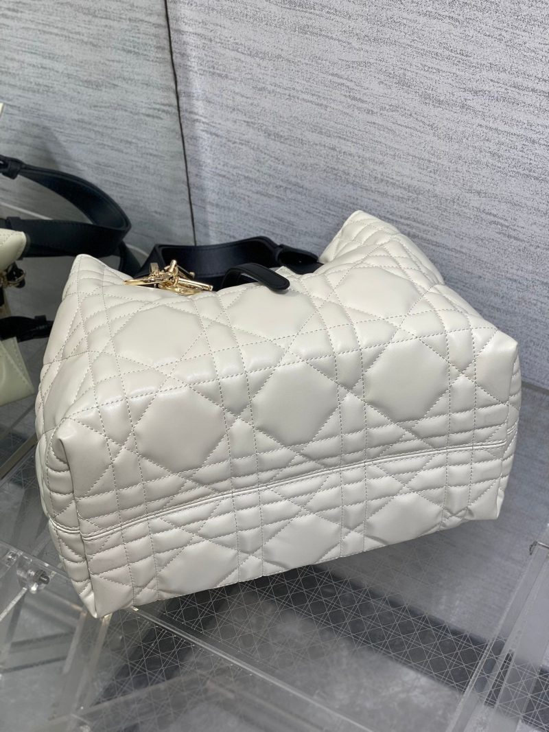 img_2b46f204_20241120_i1732117058_9467_4_jpg ALWAYS MINI 28 BAG IN WHITE MIX BLACK MACROCANNAGE CALFSKIN