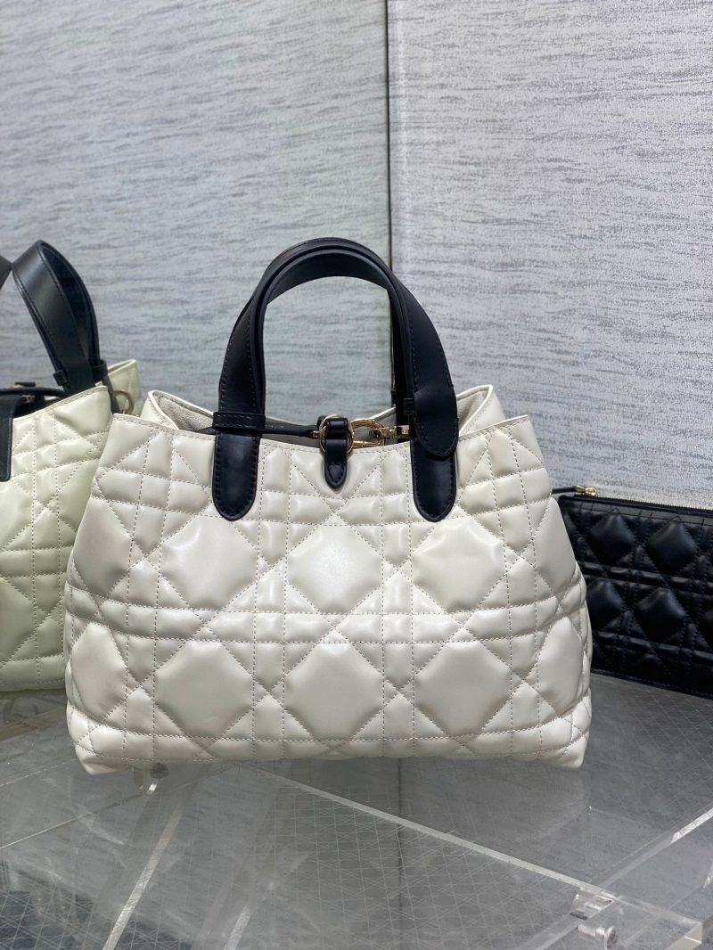 img_2b46f204_20241120_i1732117059_9353_7_jpg ALWAYS MINI 28 BAG IN WHITE MIX BLACK MACROCANNAGE CALFSKIN