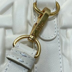 GROOVE 25 BAG IN WHITE CREAM MACROCANNAGE CALFSKIN WITH GOLD HARDWARE