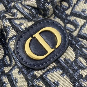 img_2b46f204_20241125_i1732524323_8376_6_jpg MONTAIGNE MINI 18 BUCKET BAG WITH DRAWSTRING IN BLUE OBLIQUE JACQUARD