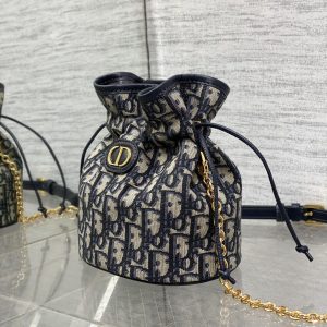 img_2b46f204_20241125_i1732524323_8559_0_jpg MONTAIGNE MINI 18 BUCKET BAG WITH DRAWSTRING IN BLUE OBLIQUE JACQUARD