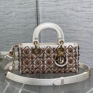 img_2b46f204_20241129_i1732850448_1548_3_jpg MINI 22 LADY BAG IN WHITE SATIN WITH COLORFUL EMBROIDERED BEADWORK
