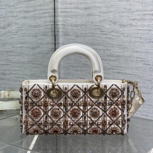 img_2b46f204_20241129_i1732850448_6229_2_jpg MINI 22 LADY BAG IN WHITE SATIN WITH COLORFUL EMBROIDERED BEADWORK