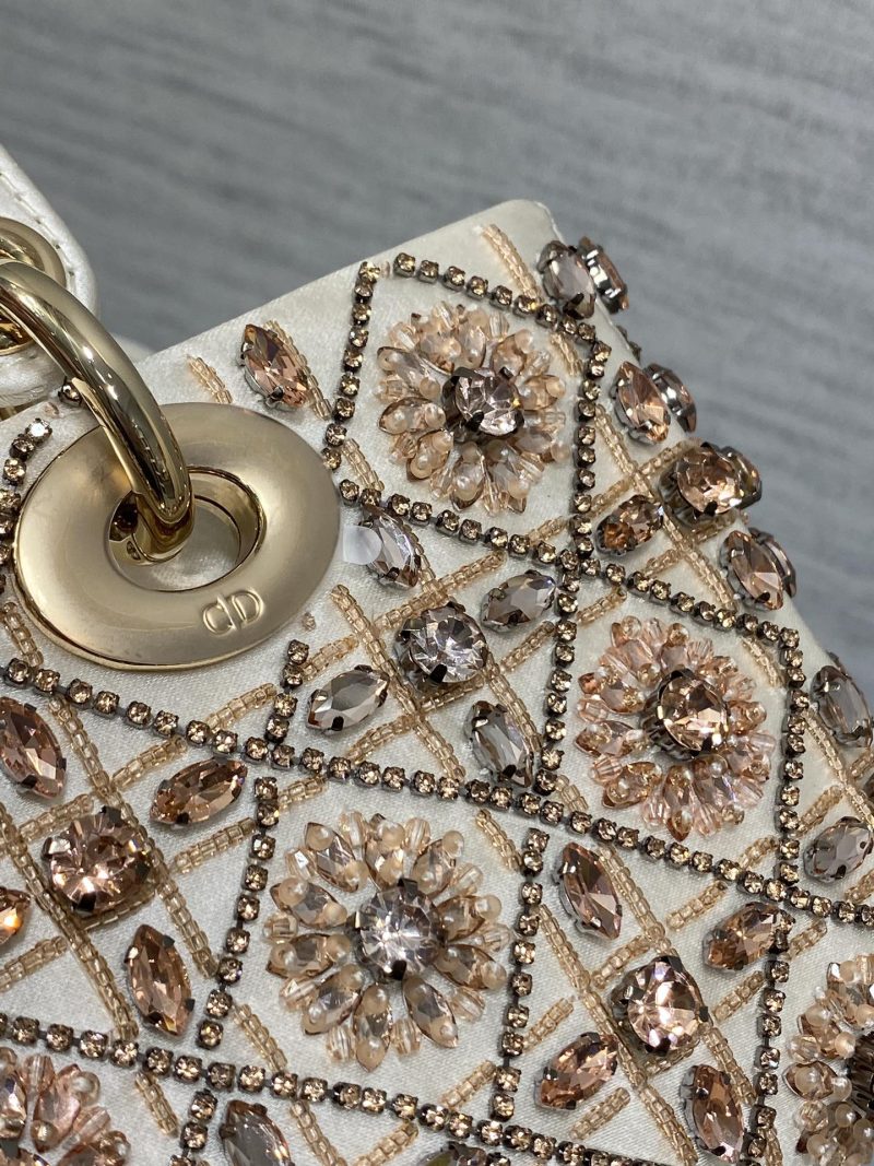 img_2b46f204_20241129_i1732850448_9391_5_jpg MINI 22 LADY BAG IN WHITE SATIN WITH COLORFUL EMBROIDERED BEADWORK