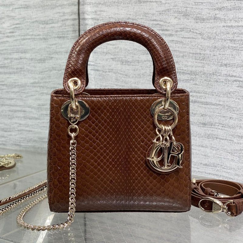 img_2b46f204_20241129_i1732851514_3442_0_jpg MINI 17 LADY BAG IN PEACAN BROWN METALLIC LAMBSKIN
