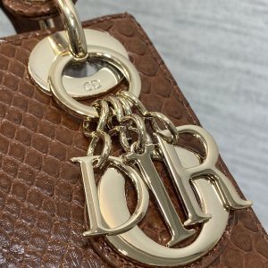 img_2b46f204_20241129_i1732851514_4333_6_jpg_6245fb21-d321-4379-ae08-c9ad6f146010 MINI 17 LADY BAG IN PEACAN BROWN METALLIC LAMBSKIN