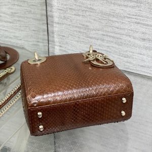 img_2b46f204_20241129_i1732851514_5970_2_jpg_b55d58d4-d716-48d0-b3b8-e61f0c7856c9 MINI 17 LADY BAG IN PEACAN BROWN METALLIC LAMBSKIN
