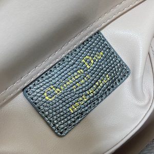 img_2b46f204_20241129_i1732857965_7424_8_jpg MEDIUM 16 LADY BAG IN GOLD METALLIC LAMBSKIN