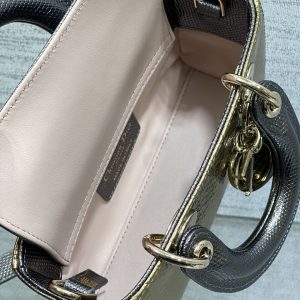 img_2b46f204_20241129_i1732857965_8135_7_jpg MEDIUM 16 LADY BAG IN GOLD METALLIC LAMBSKIN