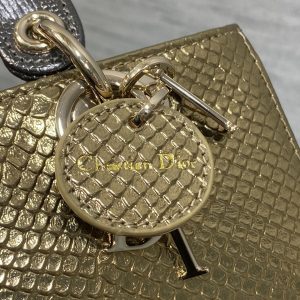 img_2b46f204_20241129_i1732857965_8912_0_jpg MEDIUM 16 LADY BAG IN GOLD METALLIC LAMBSKIN