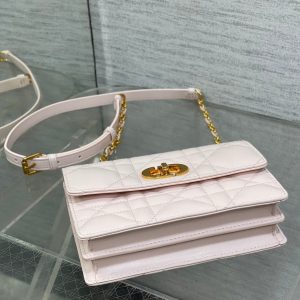 CD Miss Caro 17 Bag Light Pink Calfskin 246427