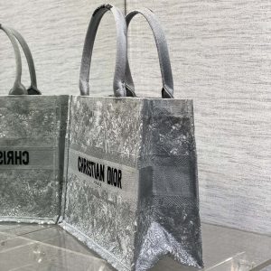 img_2b46f204_20250610_i1749545647_1534_5_jpg CD Medium Dior Book Tote Scotland’s National Flower Pattern Grey Cotton