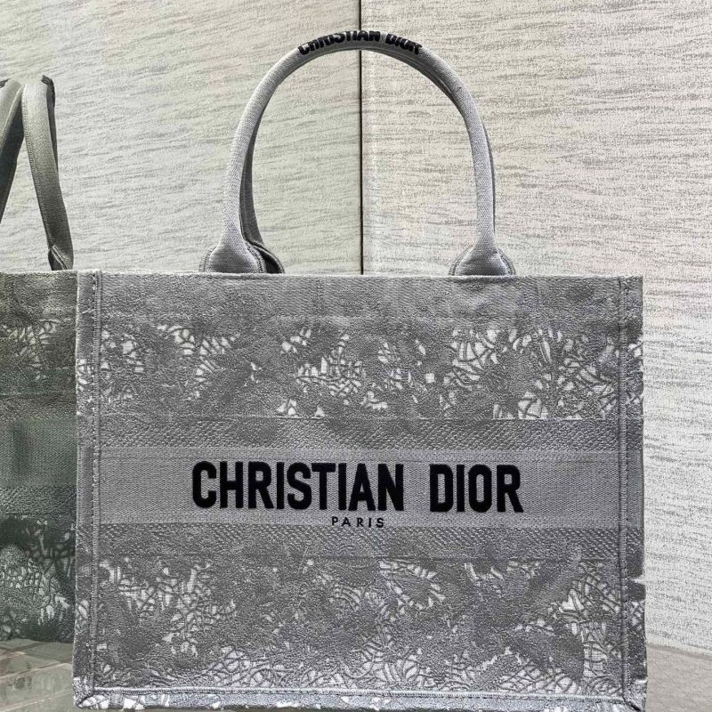 img_2b46f204_20250610_i1749545647_2549_2_jpg CD Medium Dior Book Tote Scotland’s National Flower Pattern Grey Cotton