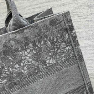 img_2b46f204_20250610_i1749545647_3205_8_jpg CD Medium Dior Book Tote Scotland’s National Flower Pattern Grey Cotton