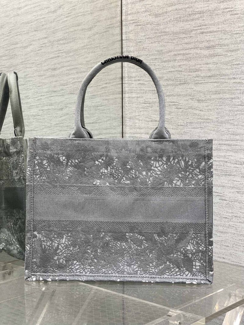 img_2b46f204_20250610_i1749545647_500_3_jpg CD Medium Dior Book Tote Scotland’s National Flower Pattern Grey Cotton