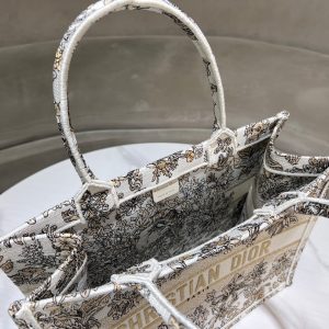 CD Book Tote 36.5 Beige White Canvas