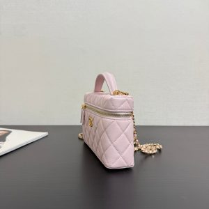 Chanel 2026 Vanity Bag 19cm Pink Quilted Lambskin With Gold Hardware