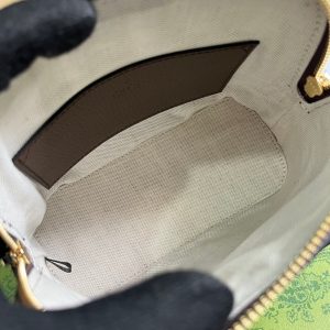 img_545dbde1_20231202_i1701524174_1552_0_jpg OPHIDIA GG SHOULDER BAG 20 BEIGE AND EBONY SUPREME CANVAS