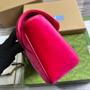 img_545dbde1_20231215_i1702648295_2464_0_jpg GG MARMONT MEDIUM 26 BAG IN BRIGHT PINK VELVET