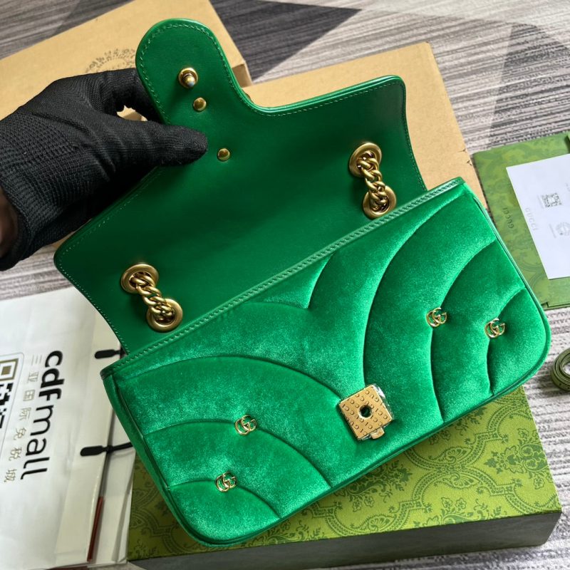 img_545dbde1_20231215_i1702648374_9811_1_jpg GG MARMONT MEDIUM 26 BAG IN COOL GREEN VELVET