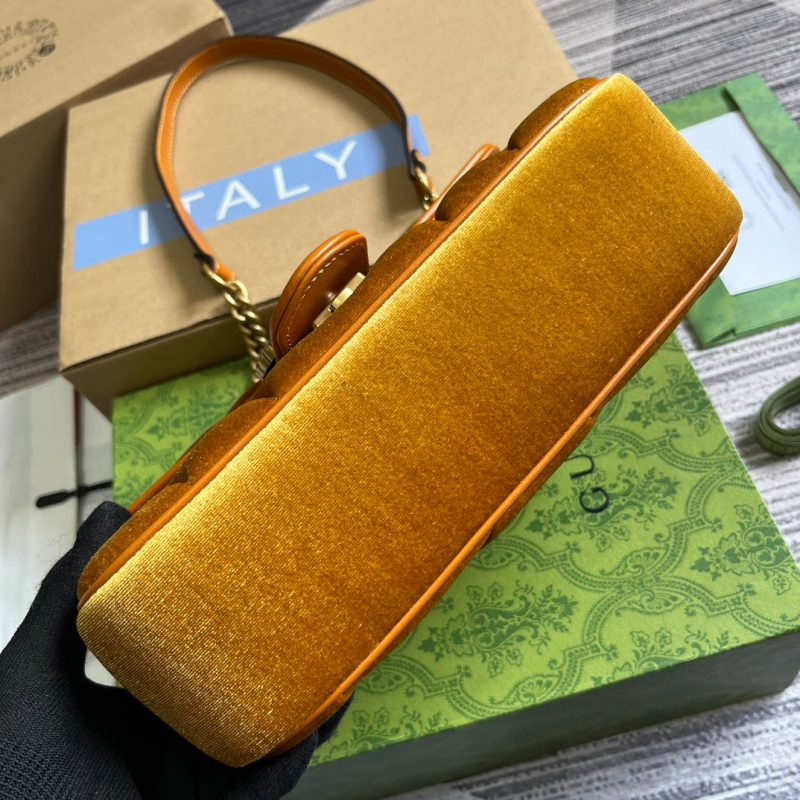 img_545dbde1_20231215_i1702648449_9411_2_jpg GG MARMONT MEDIUM 26 BAG IN GOLDEN VELVET