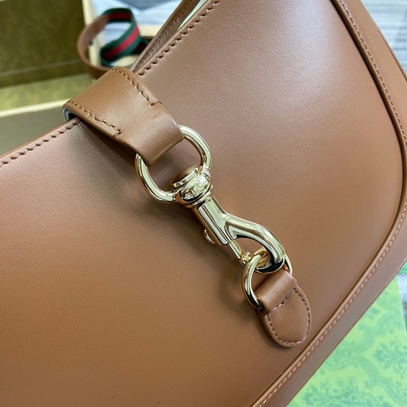 img_545dbde1_20240403_i1712152150_1113_7_jpg JACKIE SMALL SHOULDER BAG 27 IN TAWNY BROWN CALFSKIN GOLD HARDWARE