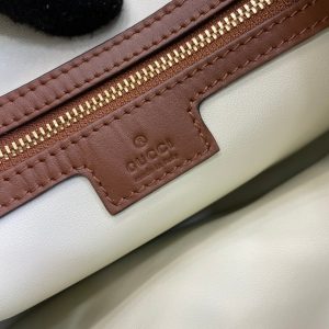 img_545dbde1_20240403_i1712152150_5348_4_jpg JACKIE SMALL SHOULDER BAG 27 IN TAWNY BROWN CALFSKIN GOLD HARDWARE