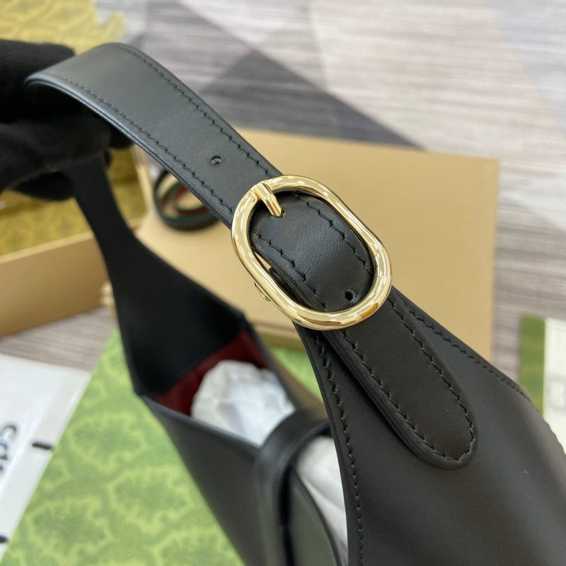 img_545dbde1_20240619_i1718805558_4173_3_jpg JACKIE MEDIUM SHOULDER BAG 35 IN BLACK CALFSKIN GOLD HARDWARE