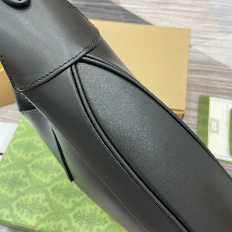 img_545dbde1_20240619_i1718805558_4786_2_jpg JACKIE MEDIUM SHOULDER BAG 35 IN BLACK CALFSKIN GOLD HARDWARE