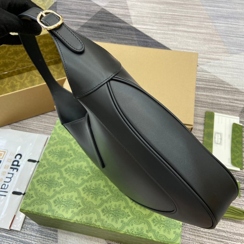 img_545dbde1_20240619_i1718805566_6007_0_jpg JACKIE MEDIUM SHOULDER BAG 35 IN BLACK CALFSKIN GOLD HARDWARE