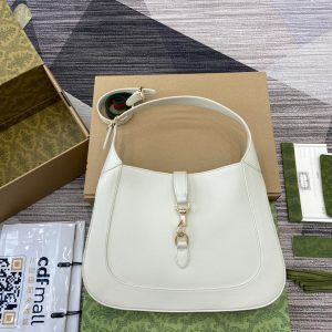 img_545dbde1_20240619_i1718805581_5885_2_jpg JACKIE MEDIUM SHOULDER BAG 35 IN WHITE CALFSKIN GOLD HARDWARE