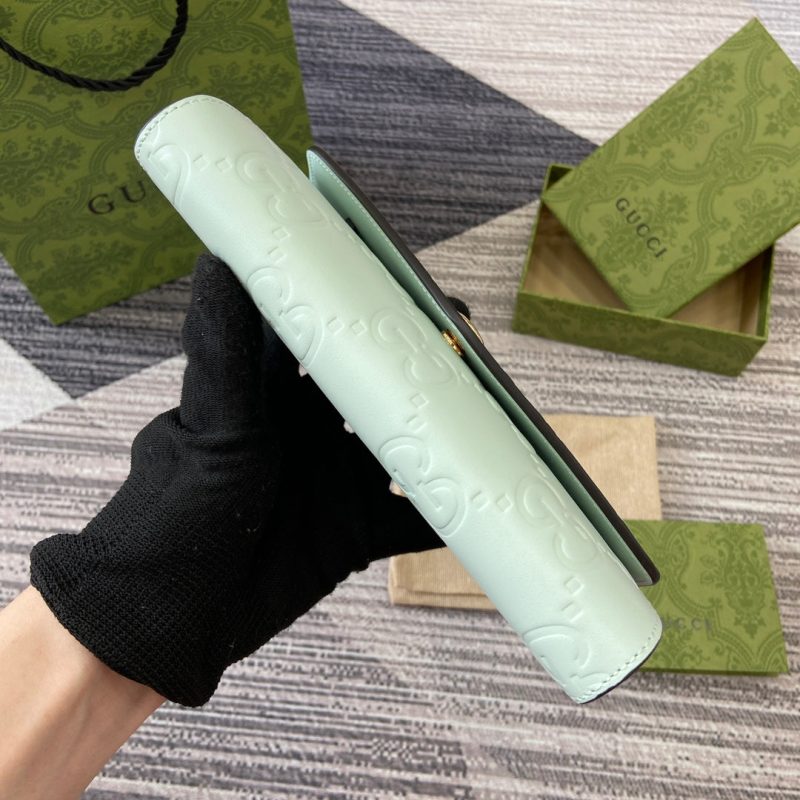 img_545dbde1_20240713_i1720878345_4850_3_jpg CONTINENTAL WALLET 19 IN MINT GREEN EMBOSSED CALFSKIN GOLD HARDWARE