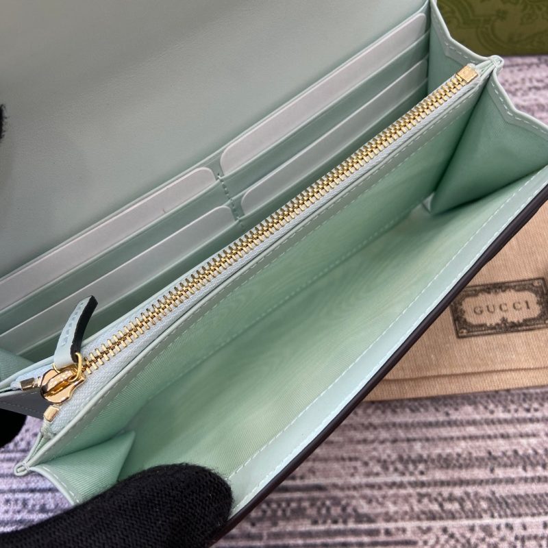 img_545dbde1_20240713_i1720878345_7395_7_jpg CONTINENTAL WALLET 19 IN MINT GREEN EMBOSSED CALFSKIN GOLD HARDWARE