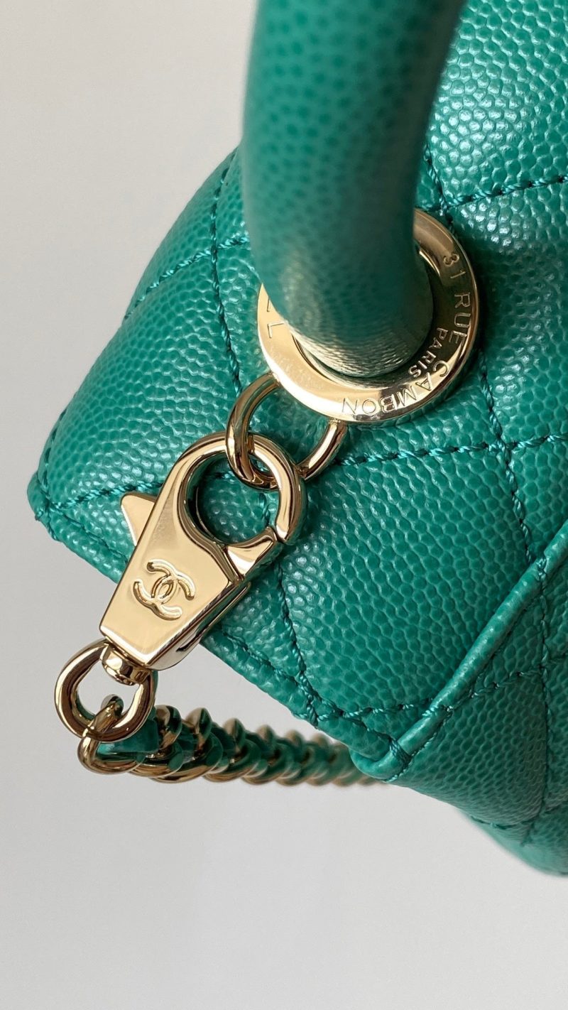 CC 25s Handle Bag 19 Pink Leather Green Caviar Gold Hardware