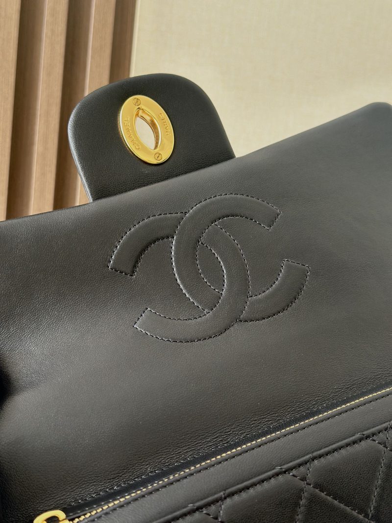 img_5b277192_20241112_i1731423101_2277_7_jpg CC 2025 Backpack 30cm Black Gold Backpack Sheepskin 298105