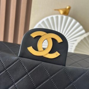 img_5b277192_20241112_i1731423101_6491_4_jpg CC 2025 Backpack 30cm Black Gold Backpack Sheepskin 298105