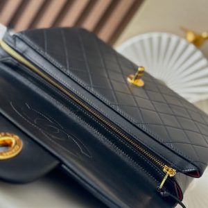 img_5b277192_20241112_i1731423101_8496_6_jpg CC 2025 Backpack 30cm Black Gold Backpack Sheepskin 298105