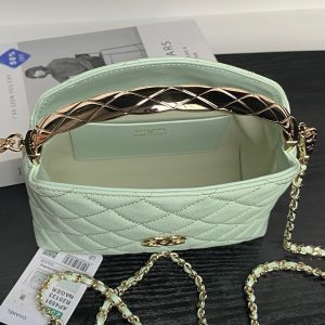 img_70762a6f_20250413_i1744551072478_6952_0_7_jpg CC Coco Crush Handle Lunch Bag Light Green Caviar Leather