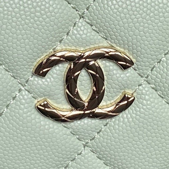 img_70762a6f_20250413_i1744551072981_5387_0_2_jpg CC Coco Crush Handle Lunch Bag Light Green Caviar Leather