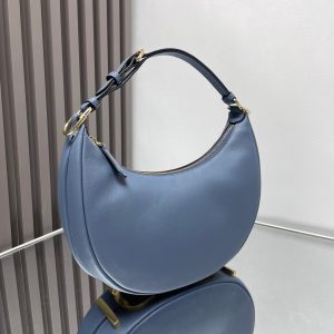 FendiIGRAPHY MEDIUM 29 IN QUEEN SMOOTH LAMBSKIN GOLD HARDWARE