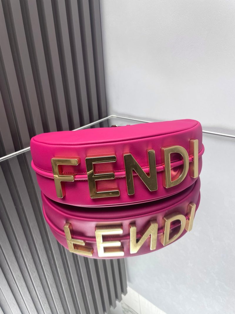 FendiIGRAPHY MEDIUM 29 IN BRIGHT PINK SMOOTH LAMBSKIN GOLD HARDWARE