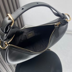 FendiIGRAPHY MEDIUM 29 IN BLACK SMOOTH LAMBSKIN GOLD HARDWARE
