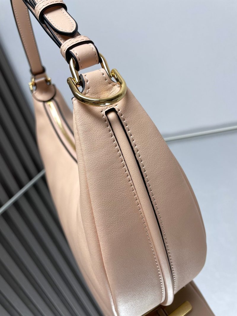 FendiIGRAPHY MEDIUM 29 IN BISQUE SMOOTH LAMBSKIN GOLD HARDWARE