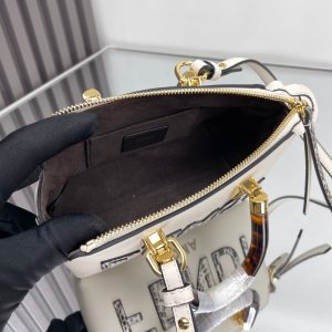 img_77125233_20240406_i1712377486_1637_2_jpg BY THE WAY MINI 18 IN WHITE LAMBSKIN GOLD HARDWARE