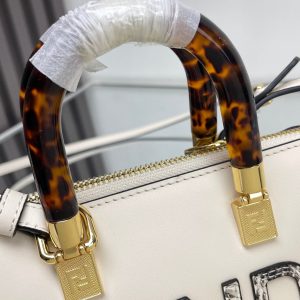 img_77125233_20240406_i1712377486_4779_5_jpg BY THE WAY MINI 18 IN WHITE LAMBSKIN GOLD HARDWARE