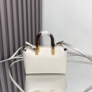 img_77125233_20240406_i1712377486_8942_6_jpg BY THE WAY MINI 18 IN WHITE LAMBSKIN GOLD HARDWARE