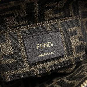 img_77125233_20240406_i1712383543_3485_7_jpg BY THE WAY MINI 18 IN BLACK EMBOSSED CALFSKIN GOLD HARDWARE