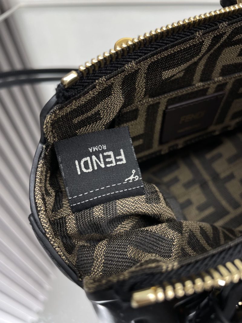 img_77125233_20240406_i1712383543_9578_6_jpg BY THE WAY MINI 18 IN BLACK EMBOSSED CALFSKIN GOLD HARDWARE